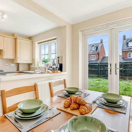 Silver Stag Properties, 3 Bedroom W Parking And Garden Smisby Dış mekan fotoğraf